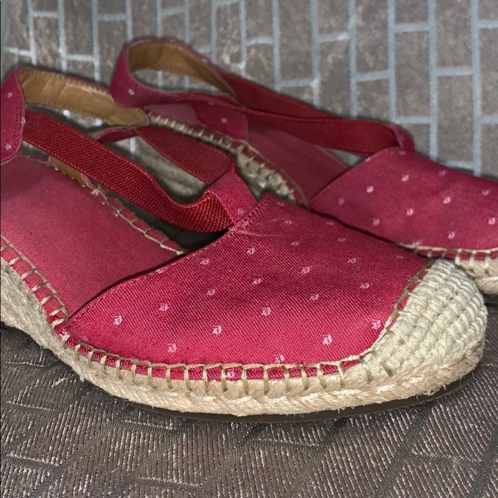 Clark’s artisan red wedge 7.5